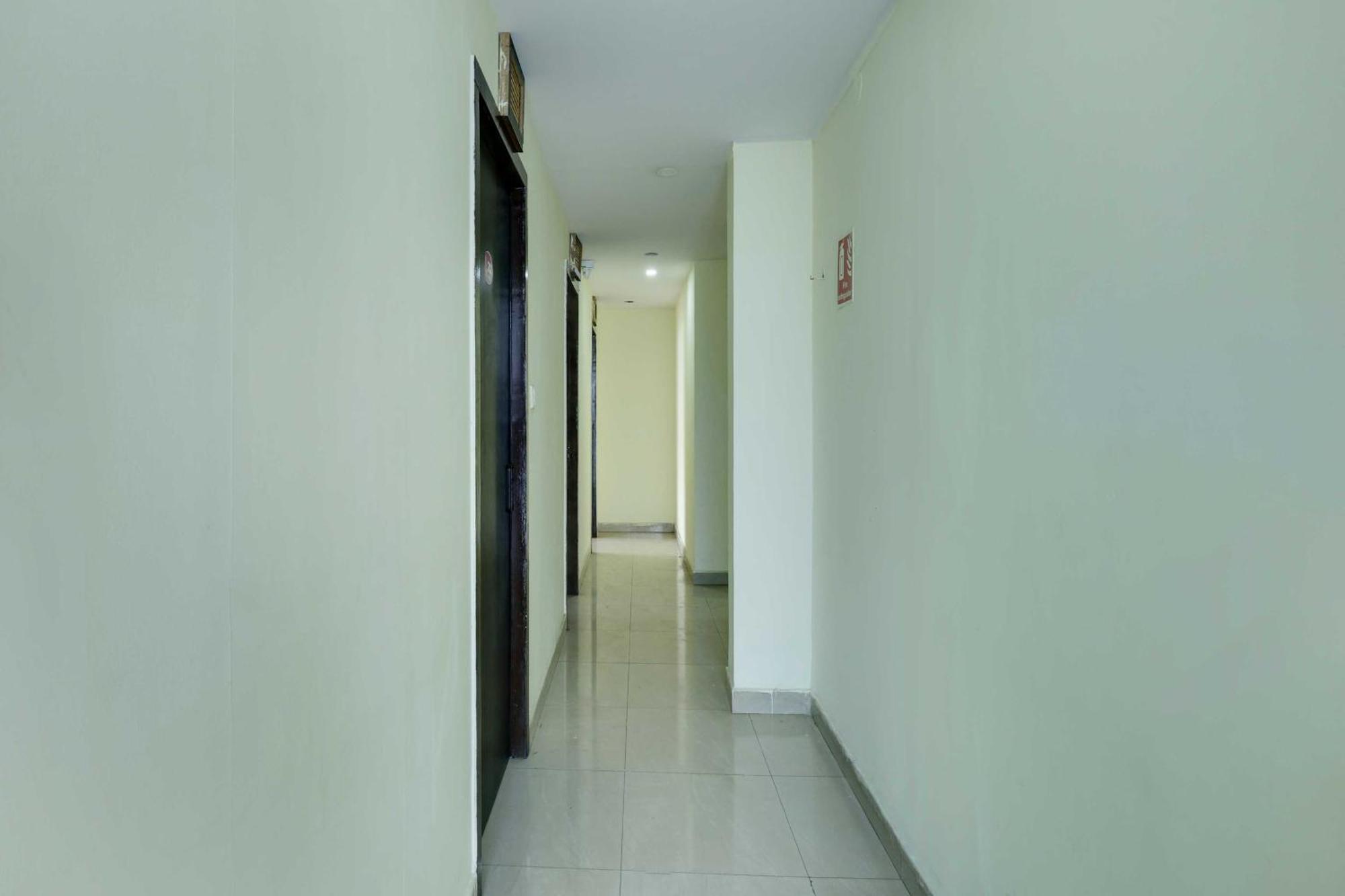Hotel O Royal Galaxy บังกาลอร์ ภายนอก รูปภาพ