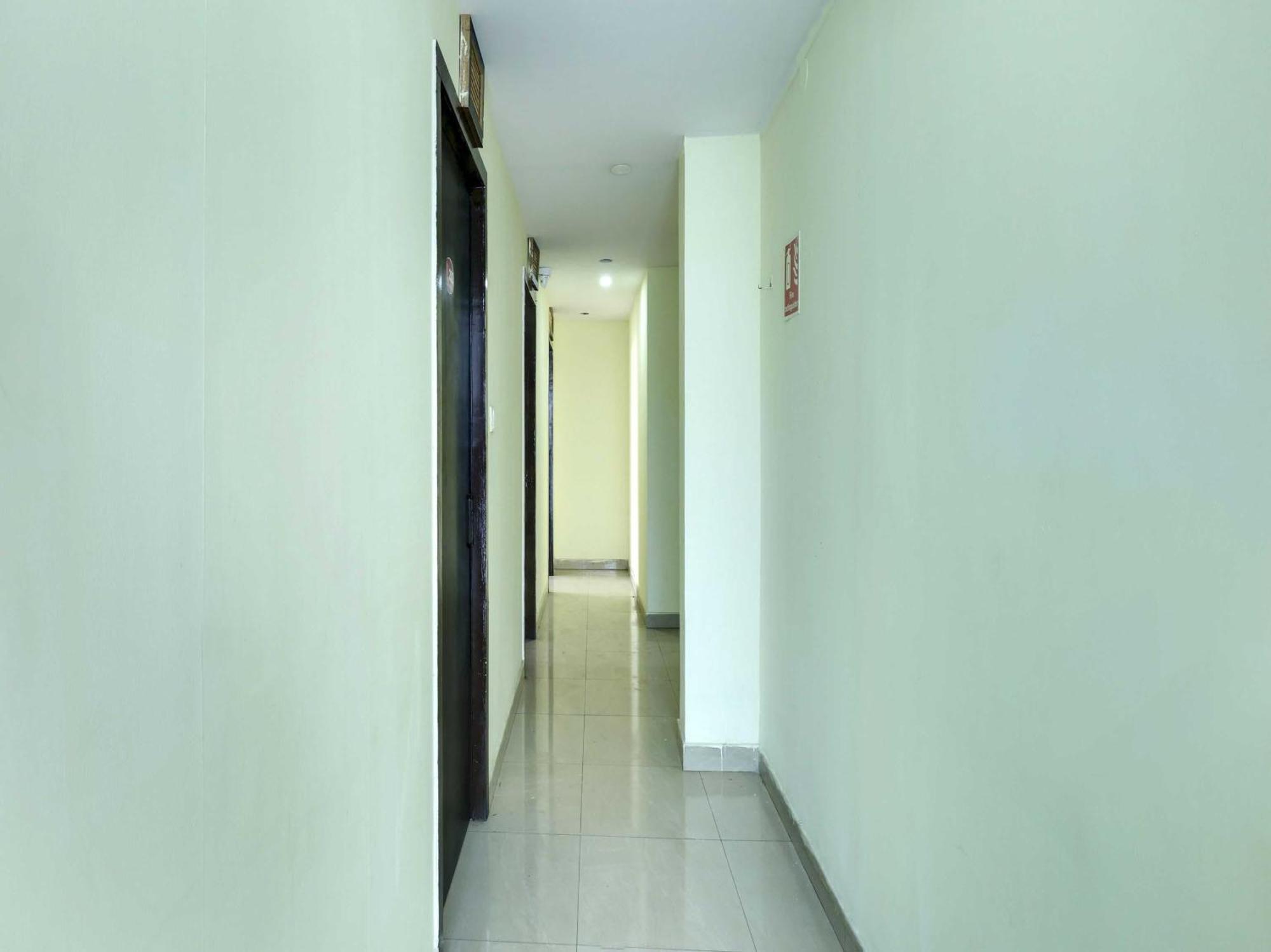 Hotel O Royal Galaxy บังกาลอร์ ภายนอก รูปภาพ